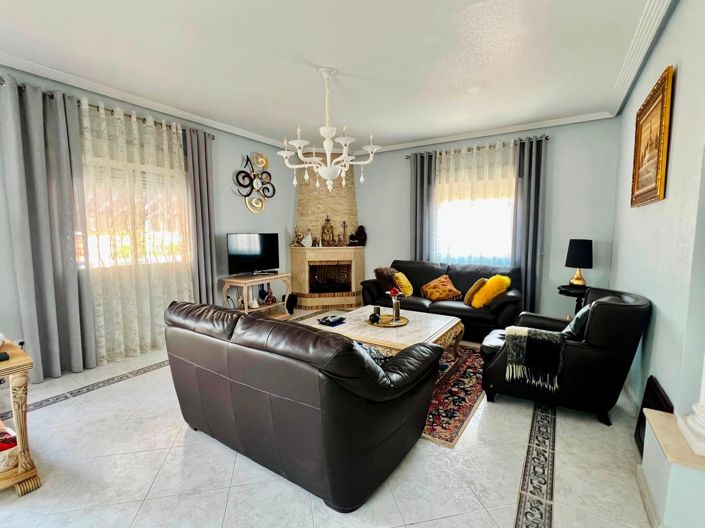 Image No.22-2 Bed Villa for sale