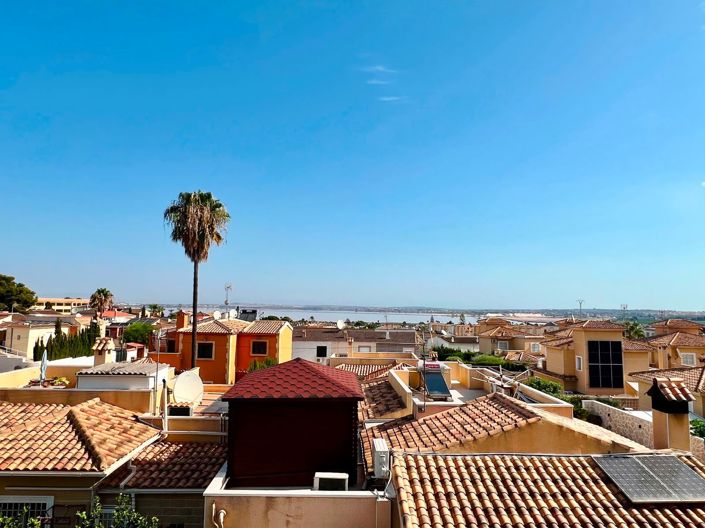 Image No.45-2 Bed Villa for sale