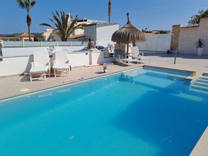 Image No.10-6 Bed Villa for sale