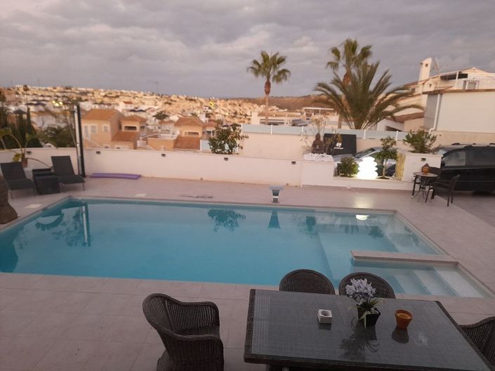 Image No.23-6 Bed Villa for sale