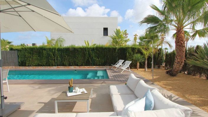 Image No.10-3 Bed Villa for sale