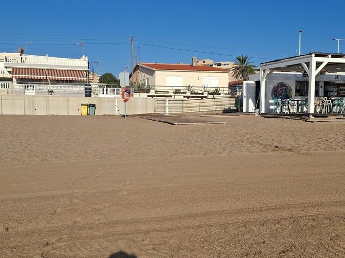 Image No.23-3 Bed Townhouse for sale