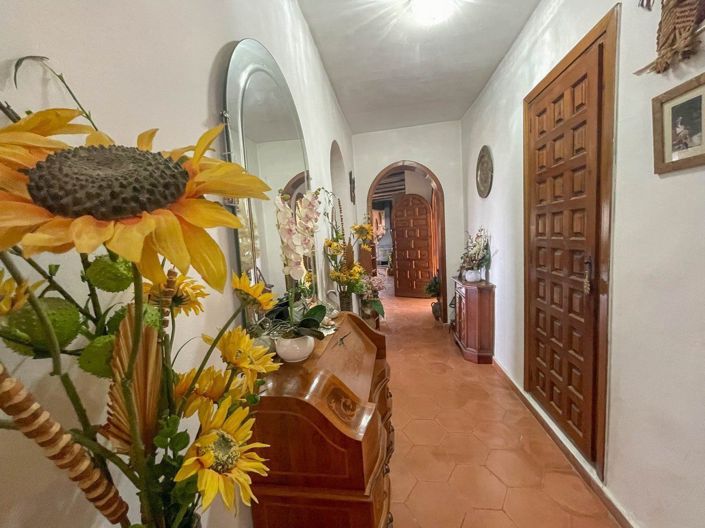 Image No.18-4 Bed Villa for sale
