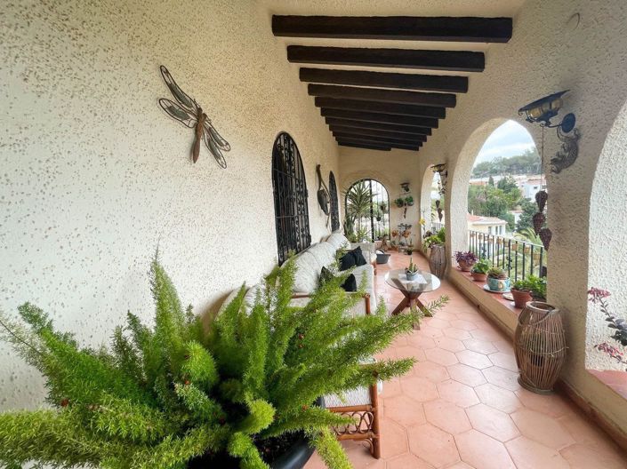Image No.32-4 Bed Villa for sale