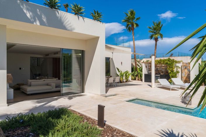Image No.29-5 Bed Villa for sale