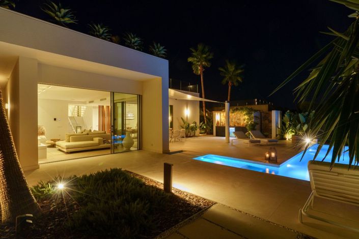 Image No.3-5 Bed Villa for sale