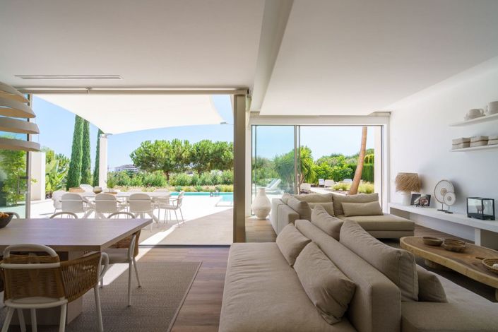 Image No.7-5 Bed Villa for sale