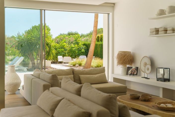 Image No.8-5 Bed Villa for sale