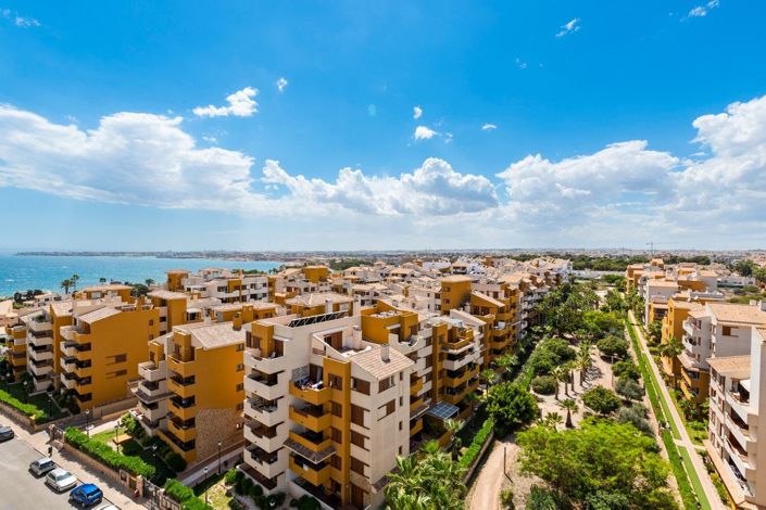 Image No.20-2 Bed Apartment for sale