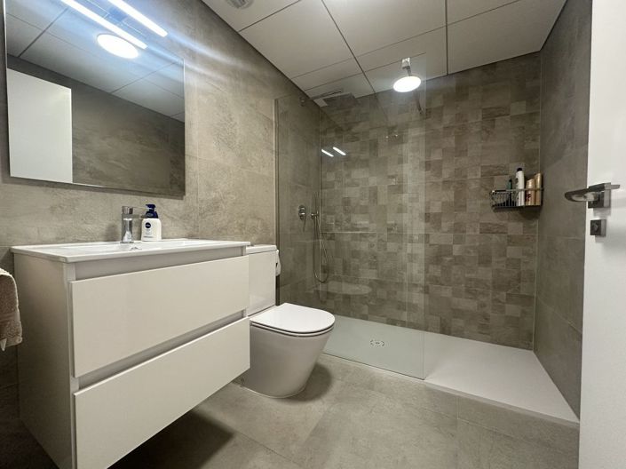 Image No.17-2 Bed Apartment for sale