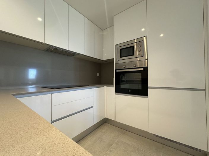 Image No.25-2 Bed Apartment for sale