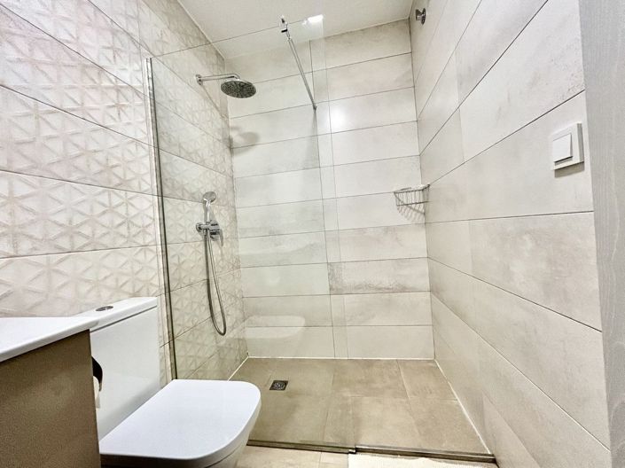Image No.13-3 Bed House for sale