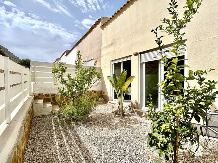 Image No.20-3 Bed House for sale