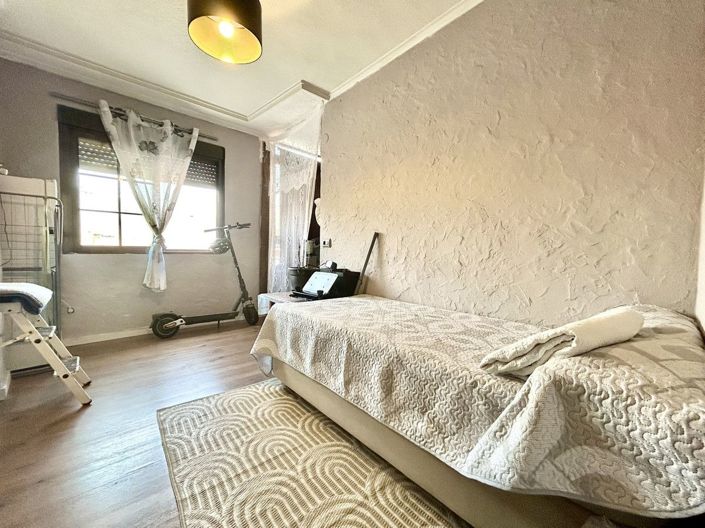 Image No.16-4 Bed Apartment for sale
