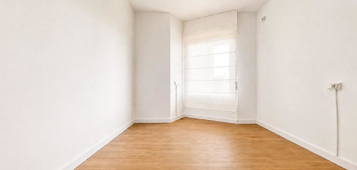 Image No.17-3 Bed Apartment for sale