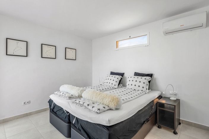 Image No.20-3 Bed Villa for sale