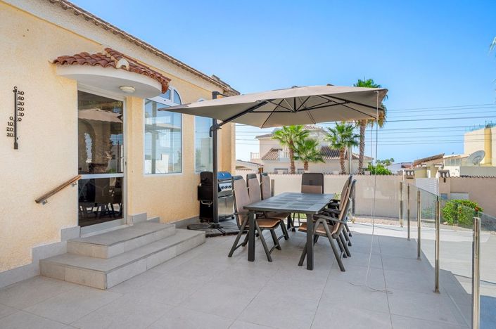 Image No.23-3 Bed Villa for sale