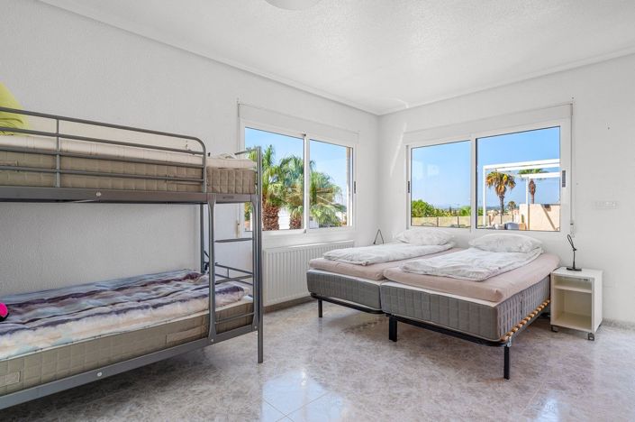 Image No.43-3 Bed Villa for sale