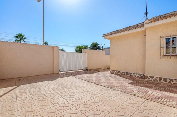 Image No.50-3 Bed Villa for sale