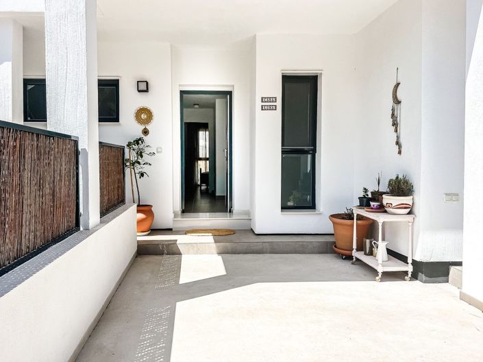 Image No.29-3 Bed Apartment for sale