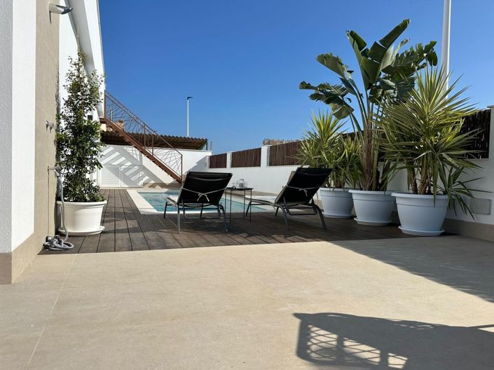 Image No.4-2 Bed Villa for sale