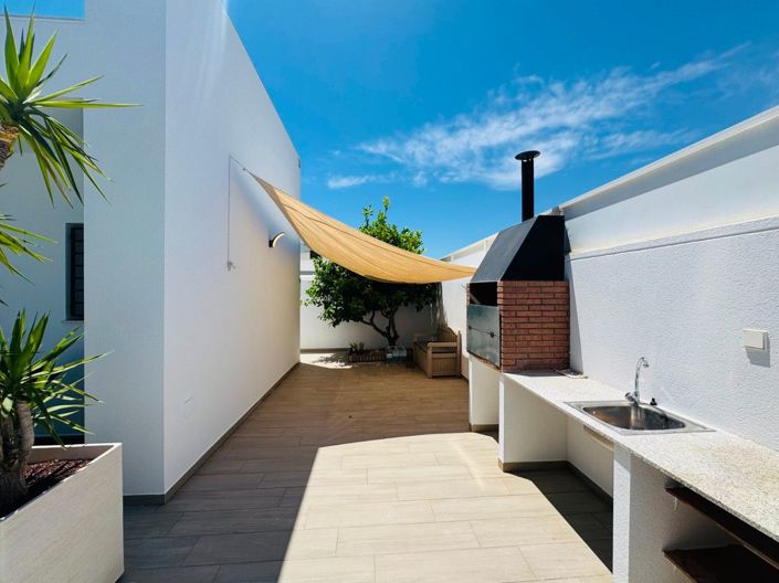 Image No.11-3 Bed Villa for sale