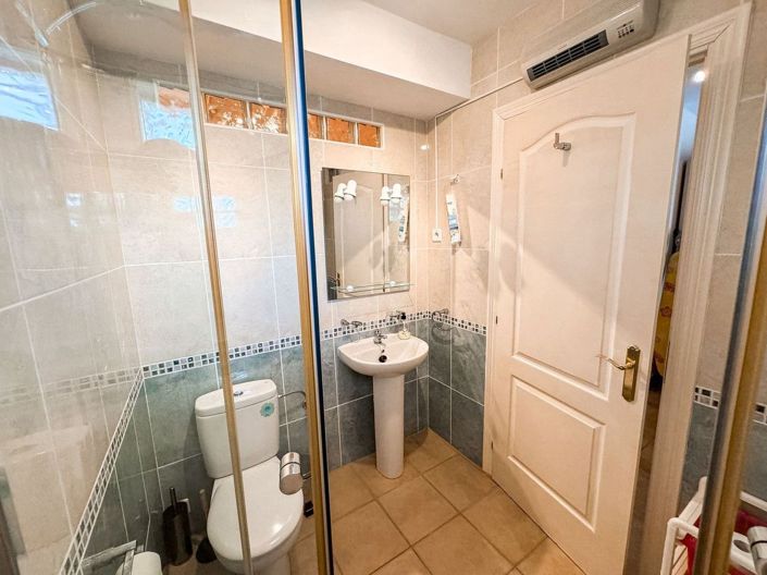 Image No.16-4 Bed Apartment for sale