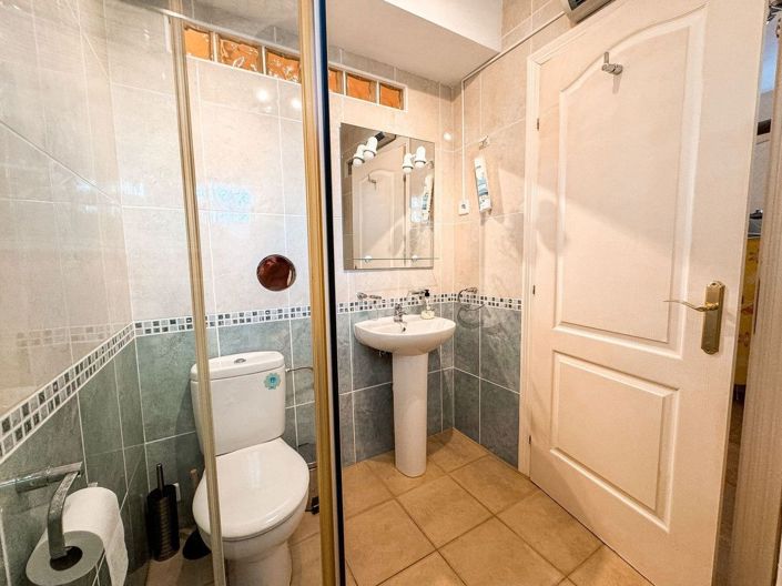 Image No.18-4 Bed Apartment for sale