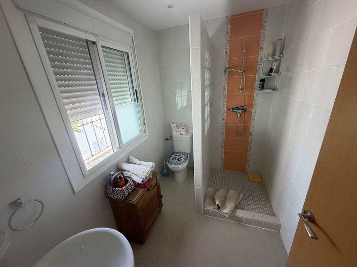 Image No.21-4 Bed Villa for sale