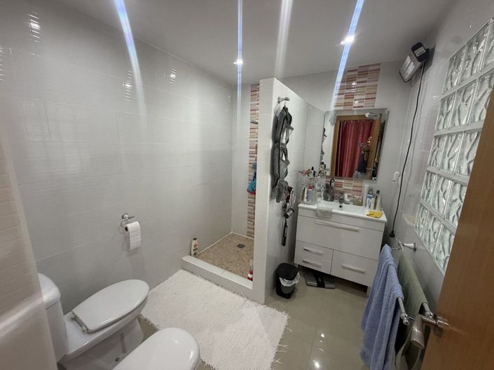 Image No.26-4 Bed Villa for sale