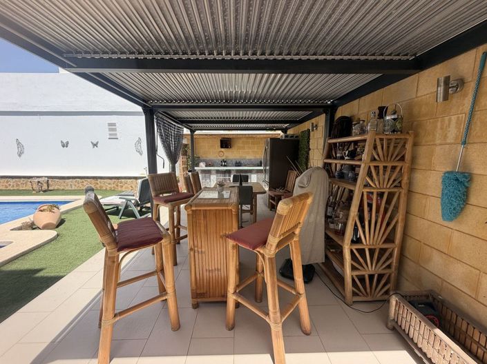 Image No.44-4 Bed Villa for sale