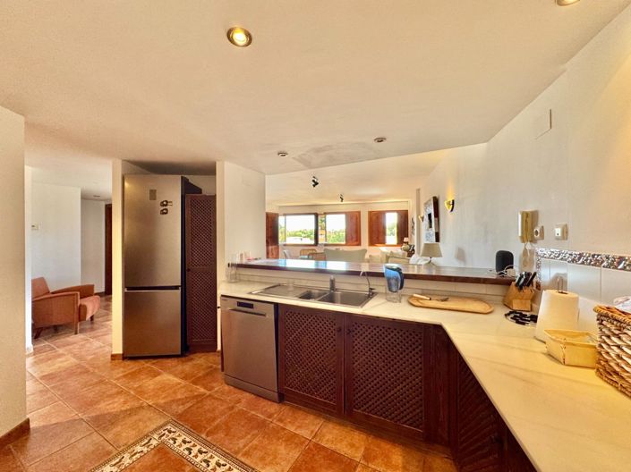 Image No.19-2 Bed Apartment for sale