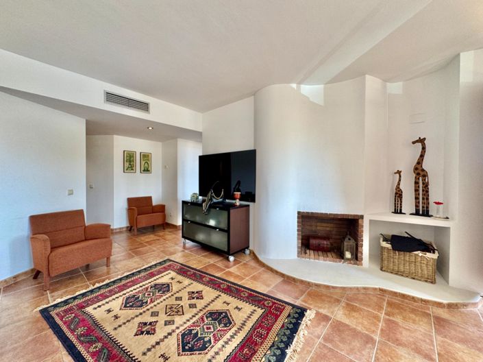 Image No.23-2 Bed Apartment for sale