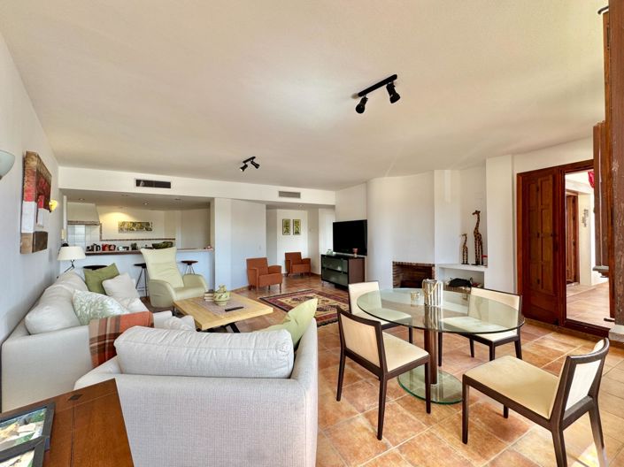 Image No.25-2 Bed Apartment for sale
