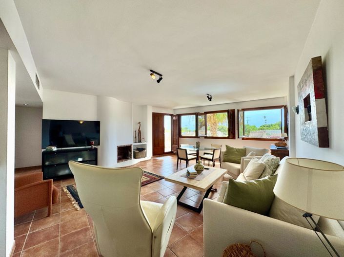 Image No.26-2 Bed Apartment for sale