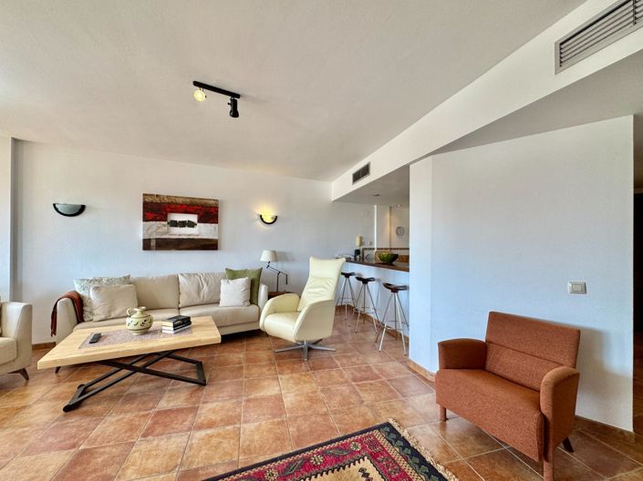 Image No.27-2 Bed Apartment for sale