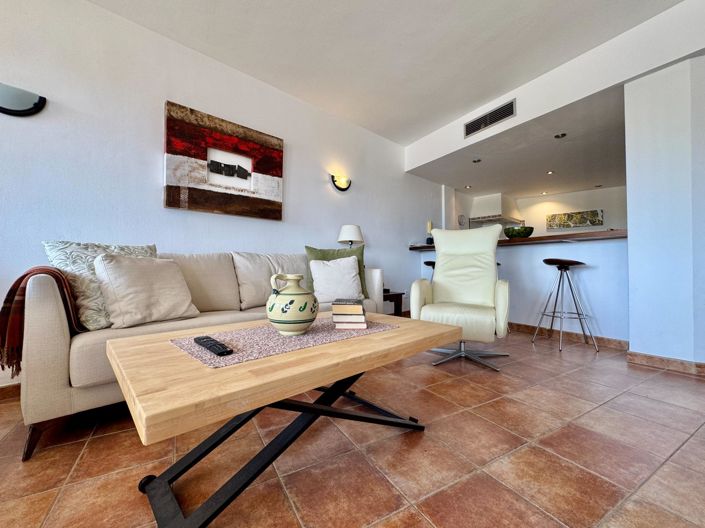 Image No.28-2 Bed Apartment for sale