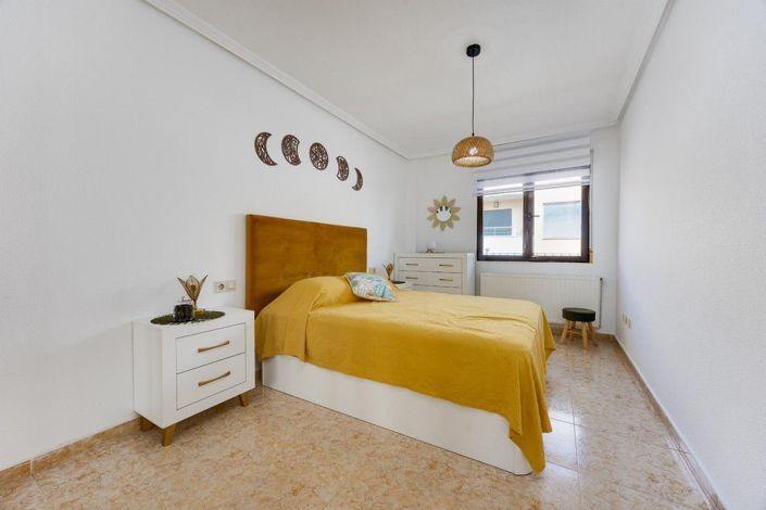 Image No.21-3 Bed Apartment for sale