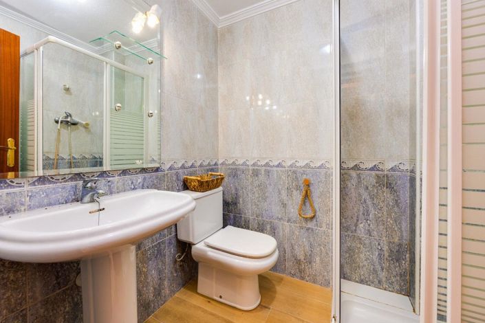 Image No.25-3 Bed Apartment for sale