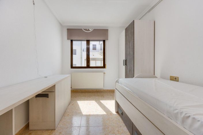 Image No.30-3 Bed Apartment for sale