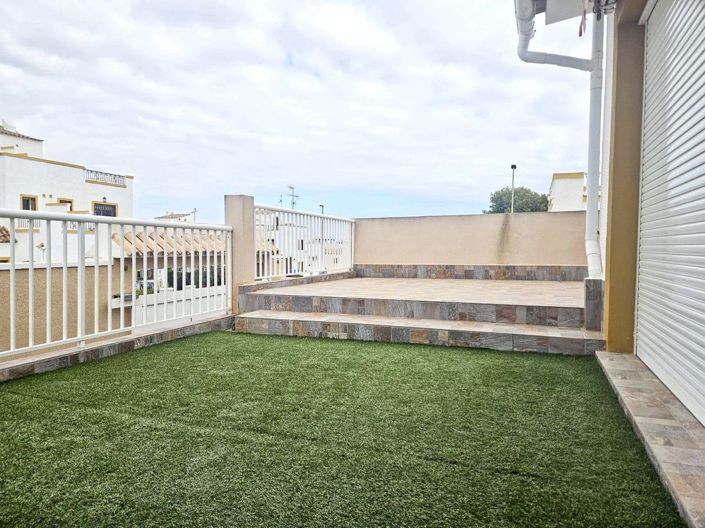 Image No.23-6 Bed House for sale