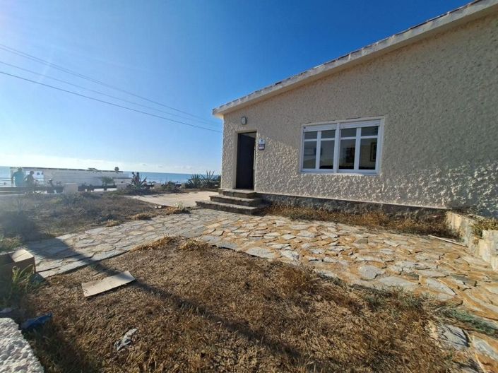 Image No.2-3 Bed House for sale