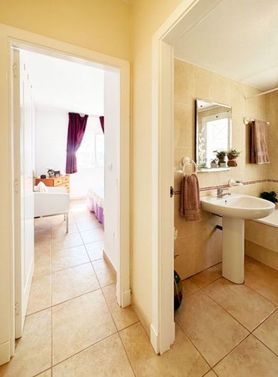 Image No.9-2 Bed Bungalow for sale