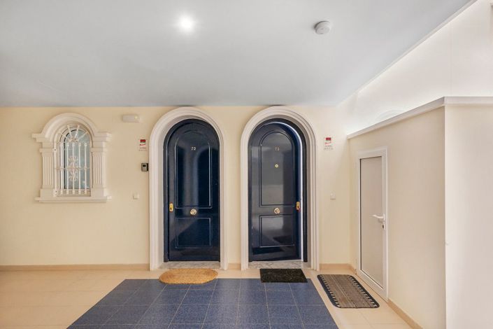 Image No.24-2 Bed Apartment for sale