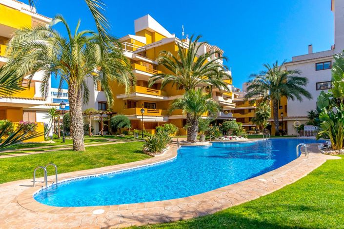 Image No.25-3 Bed Apartment for sale