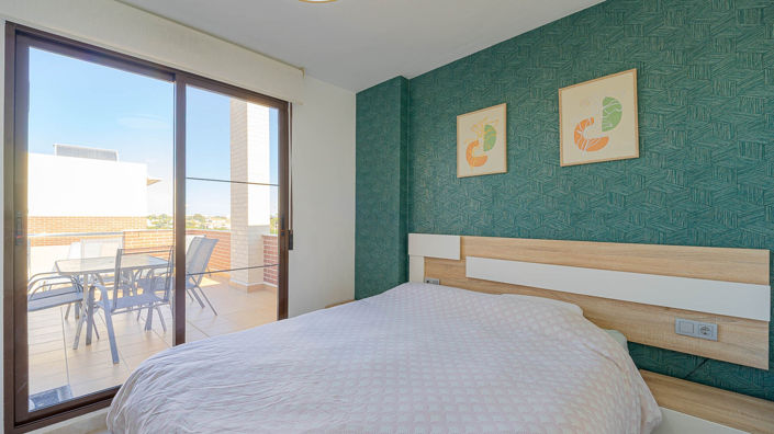 Image No.35-3 Bed Apartment for sale