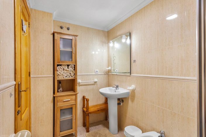 Image No.14-2 Bed Apartment for sale