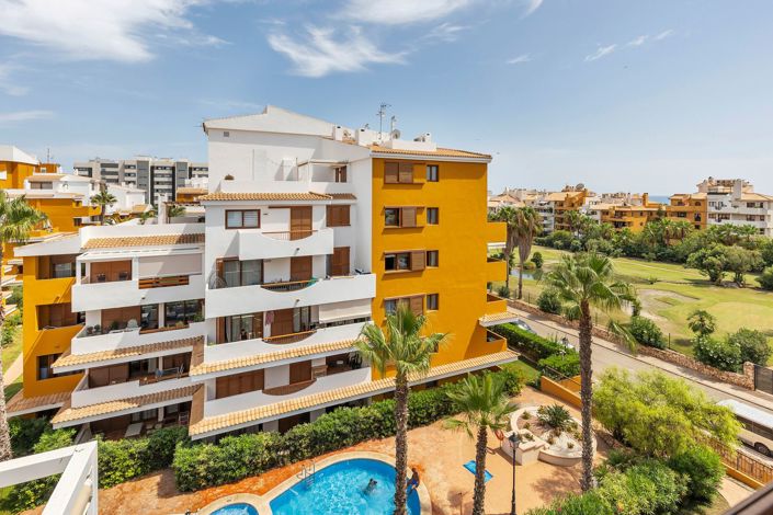 Image No.19-3 Bed Apartment for sale