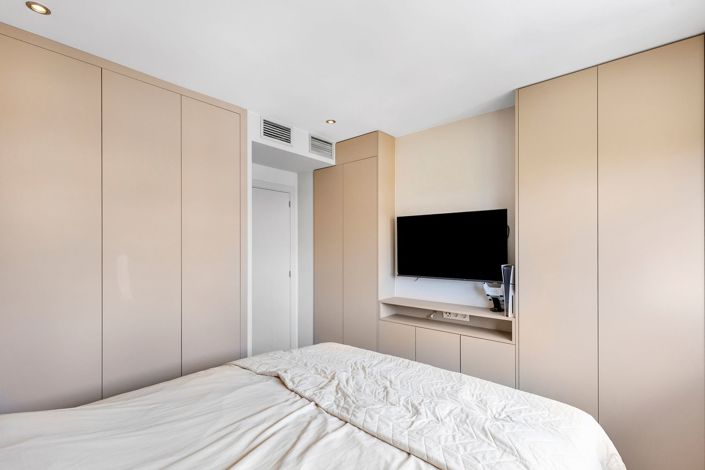 Image No.20-3 Bed Apartment for sale