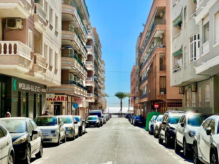 Image No.32-2 Bed Apartment for sale